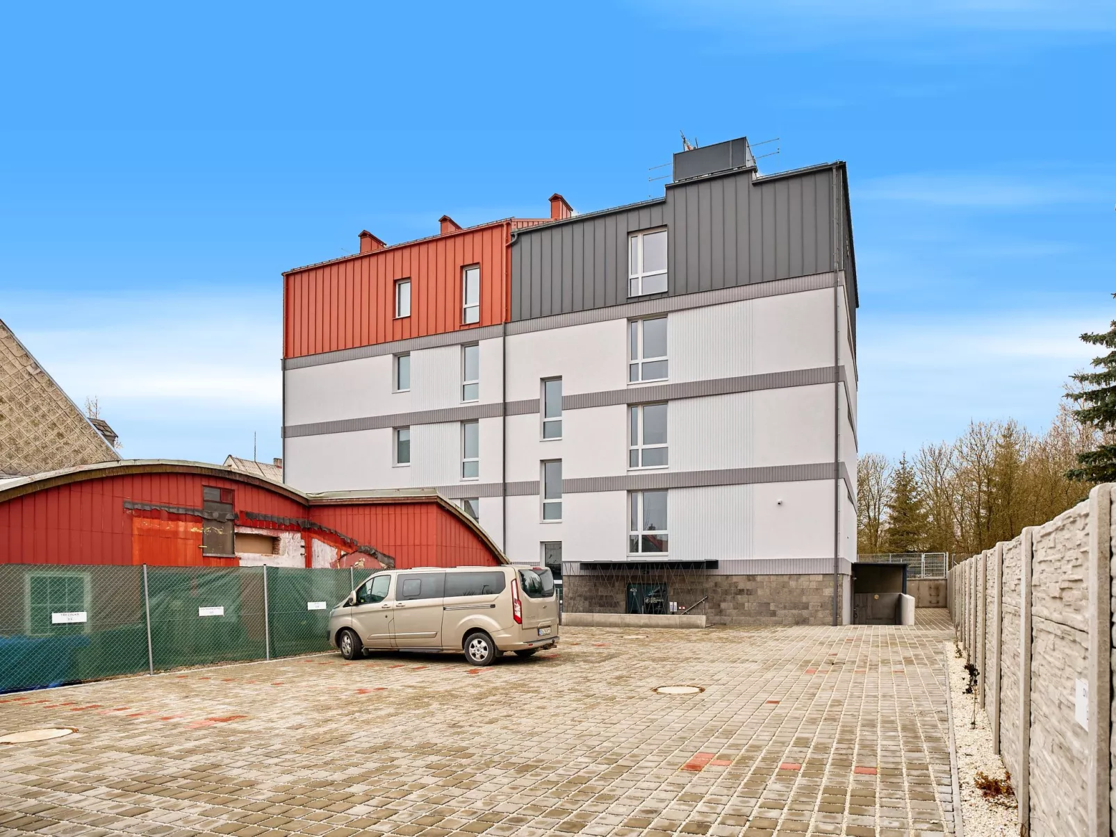 Šalvěj-Outside