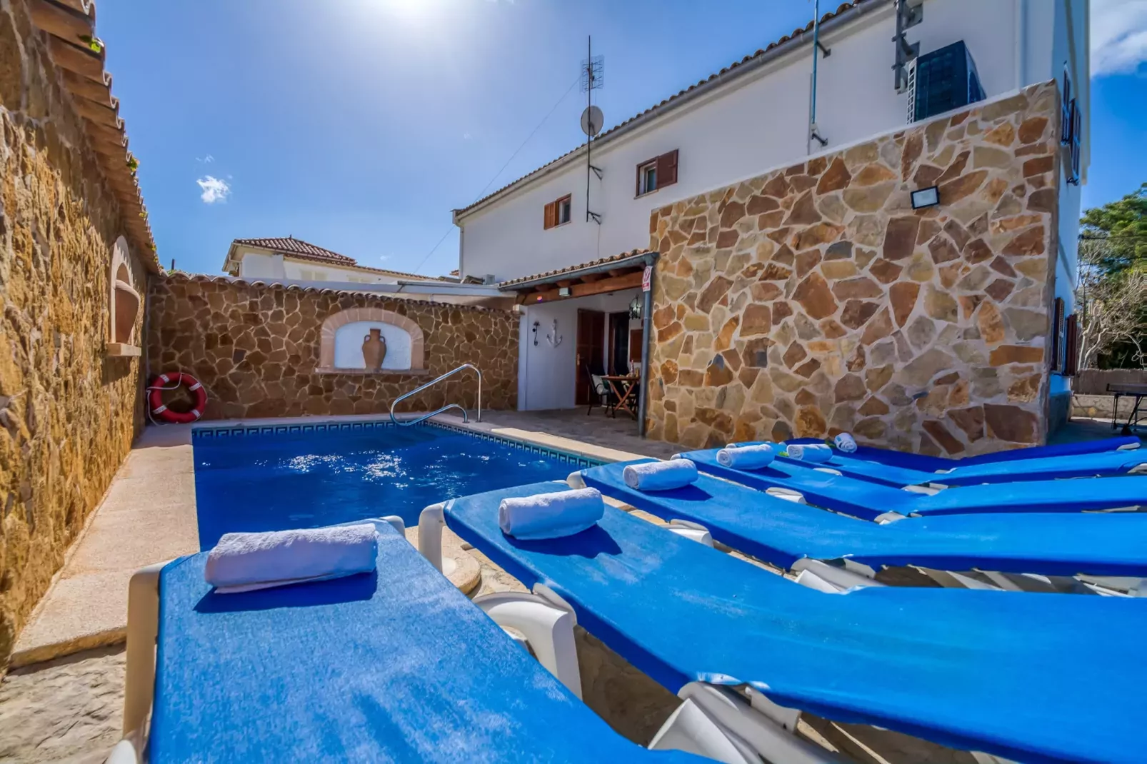 Villa Pintor-Pool