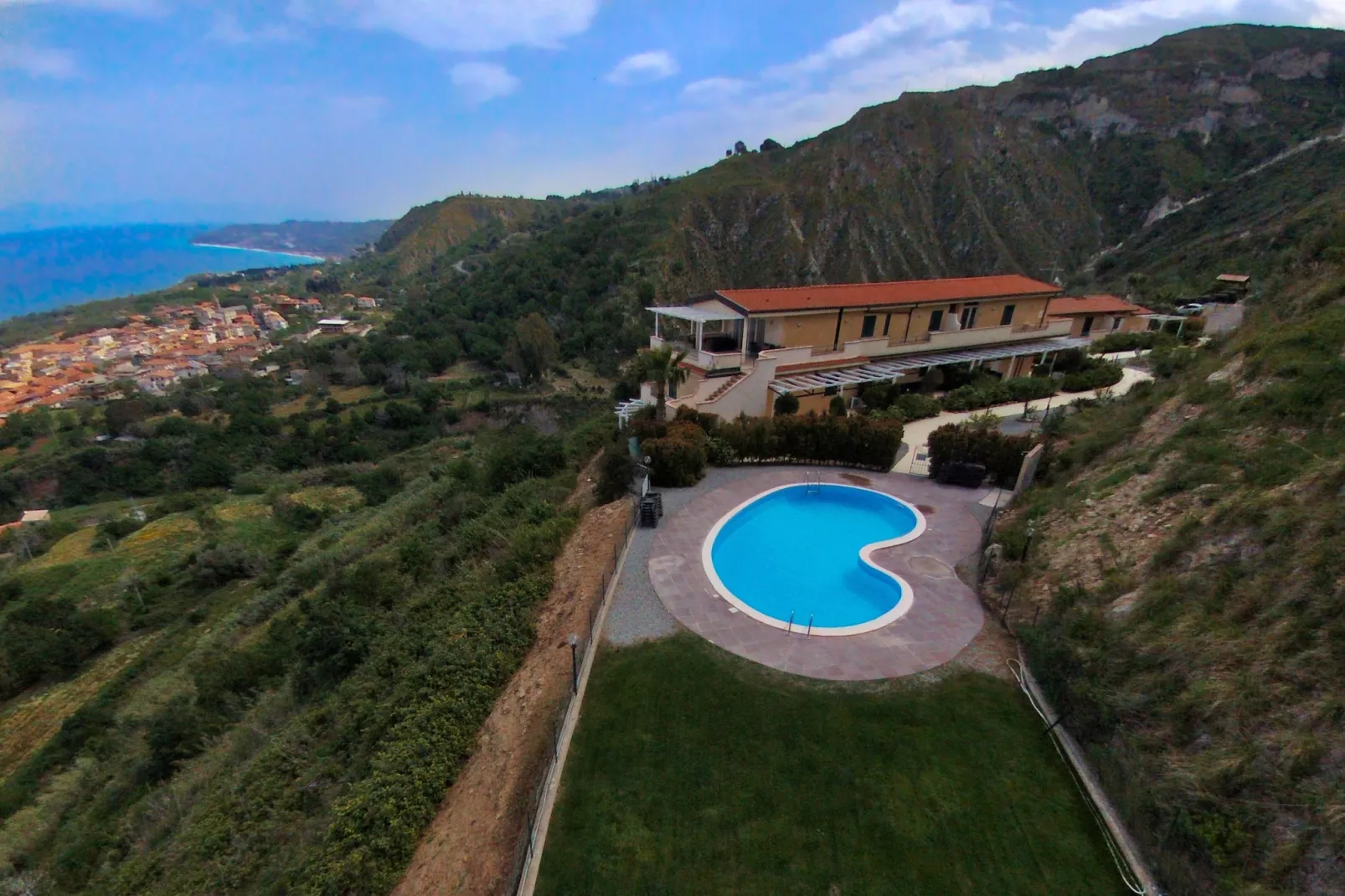 Casa Giovanni - Apt B3-Schwimmbad