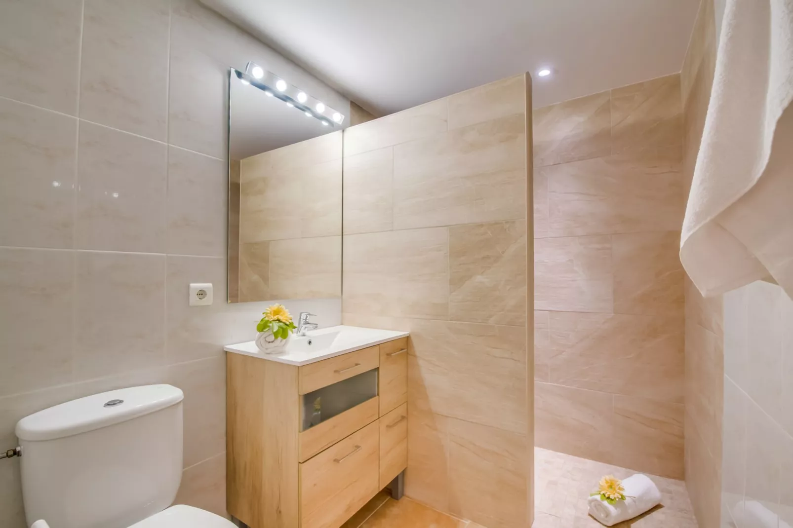 Can Bielo-Bathroom