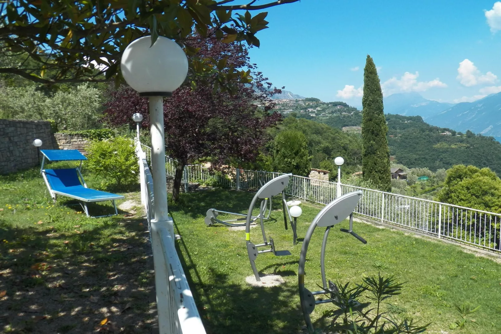 Residence Piccola Italia Tremosine - BEV2A-Gardens summer