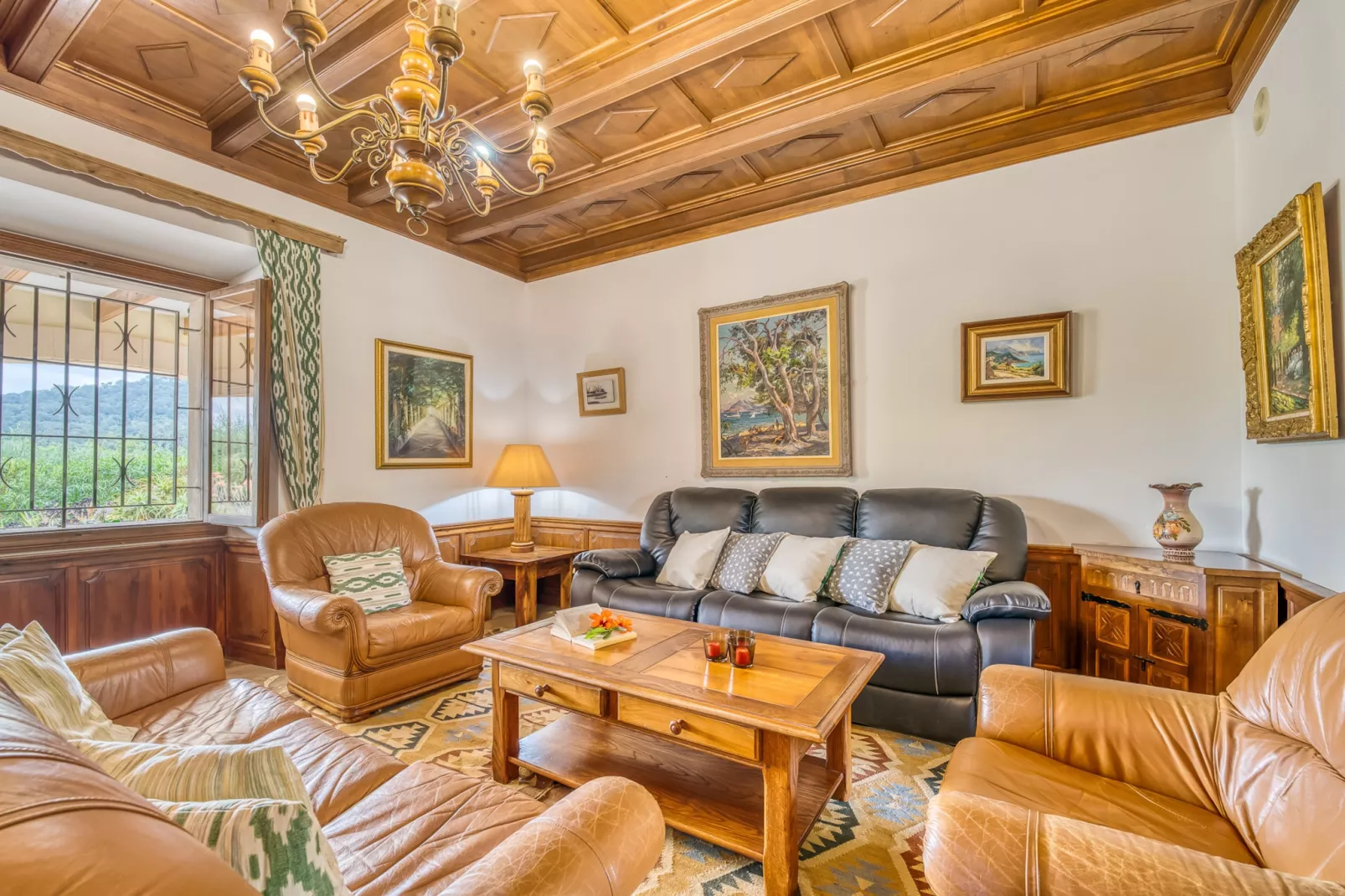 Son Perxa-Living room