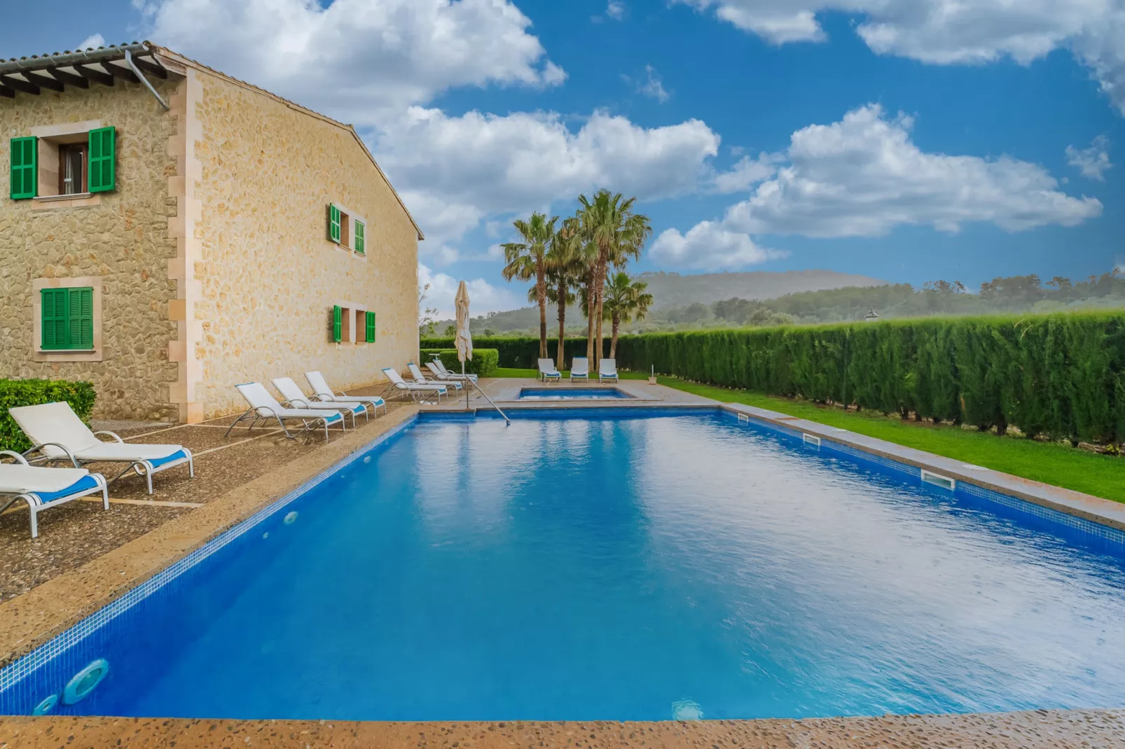 El Palmeral-Exterior summer