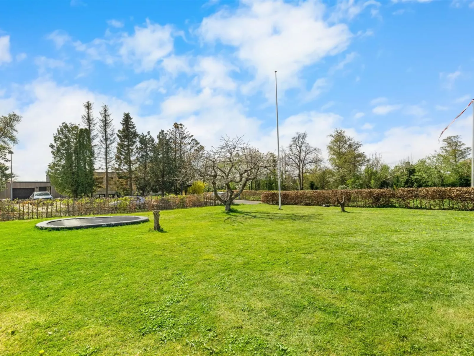 "Gravers" - 150m from the sea