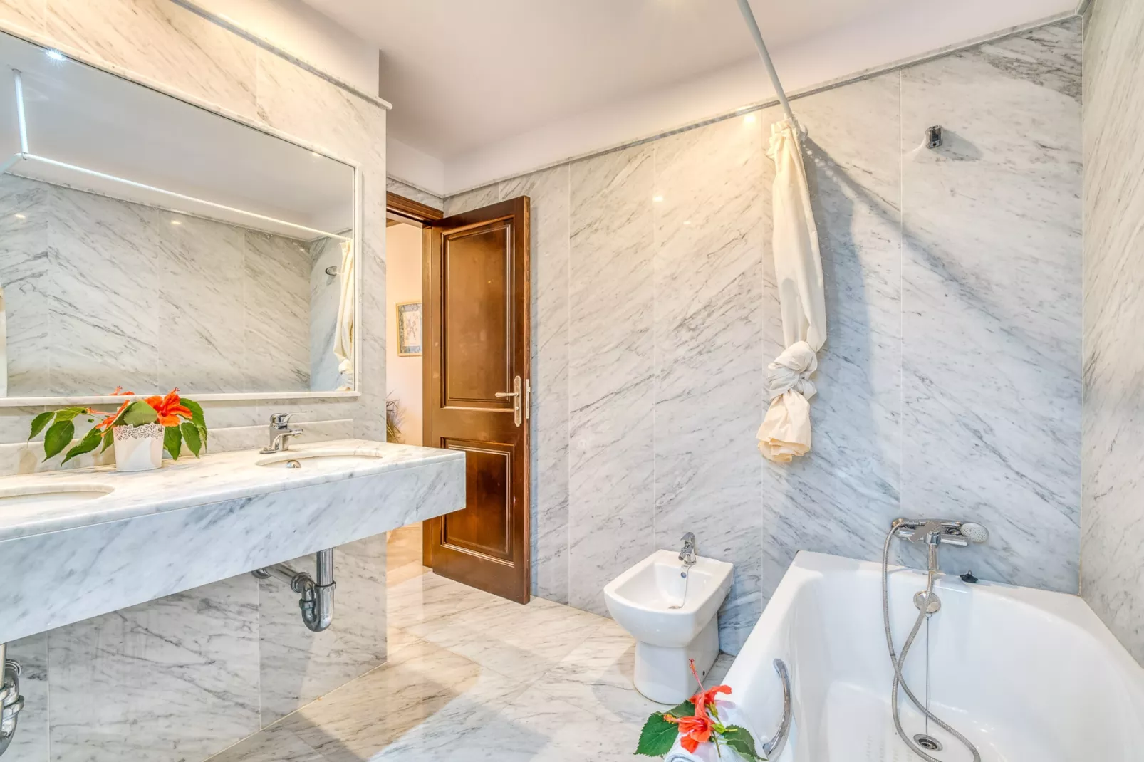 El Palmeral-Bathroom