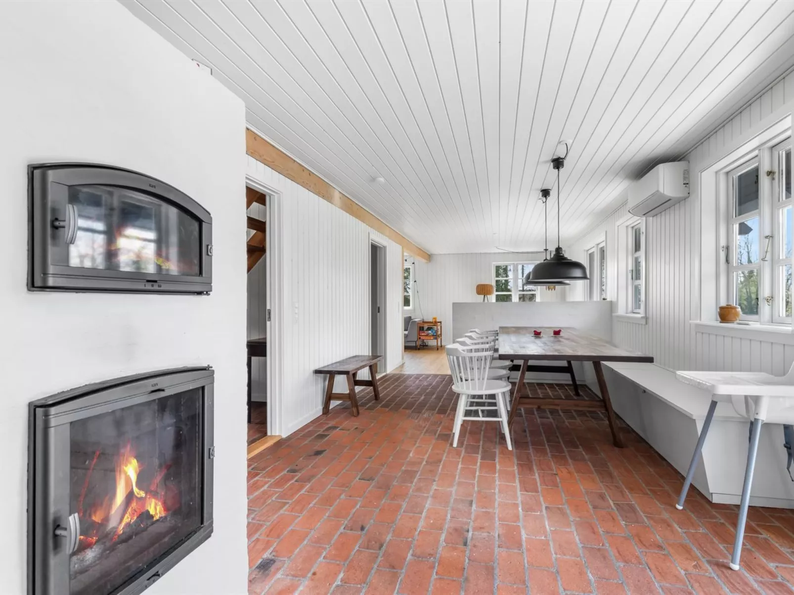 "Gravers" - 150m from the sea-Dedans