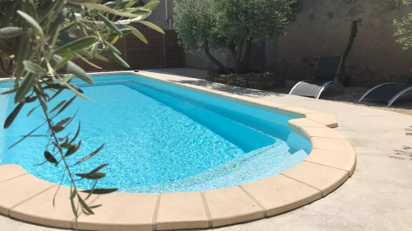 poolofhouse