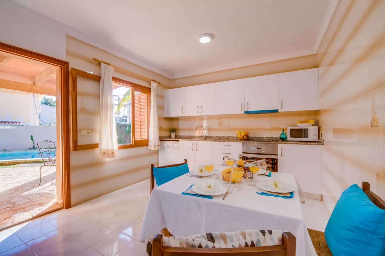 Rosas 28-Kitchen
