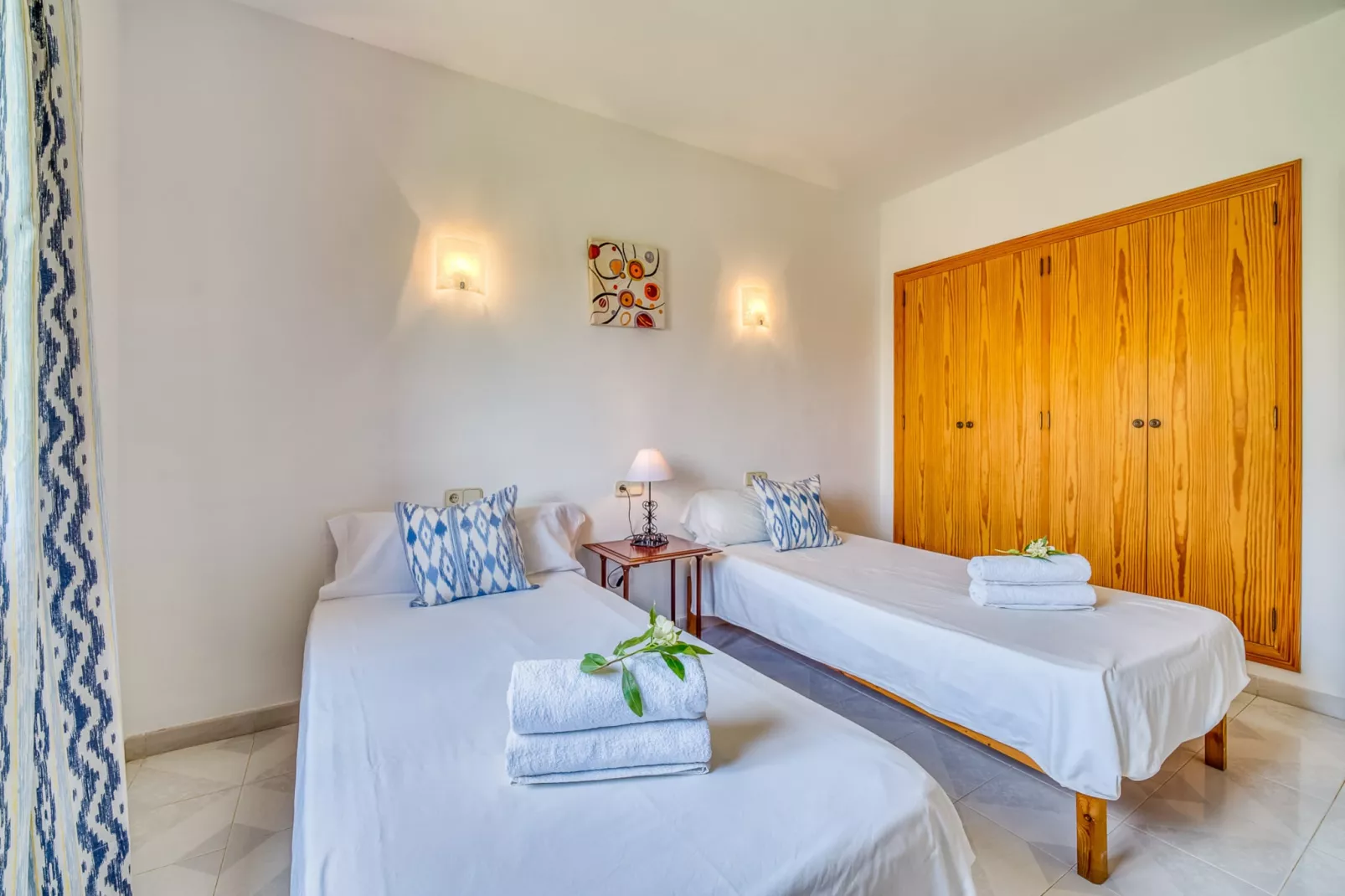Rosas 28-Bedroom