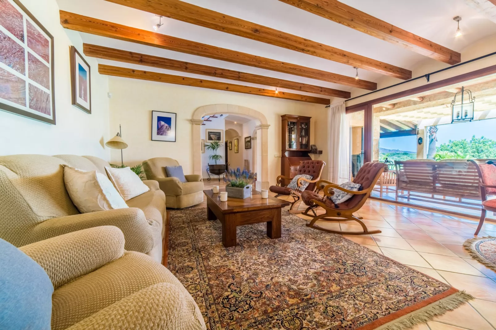 Els Mitjans-Living room