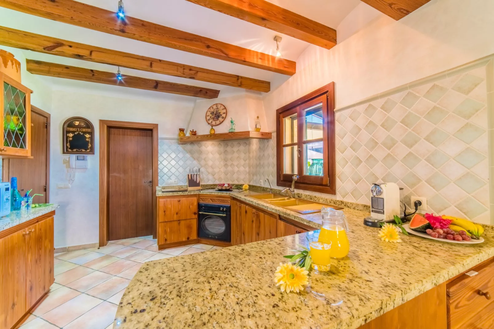 Els Mitjans-Kitchen