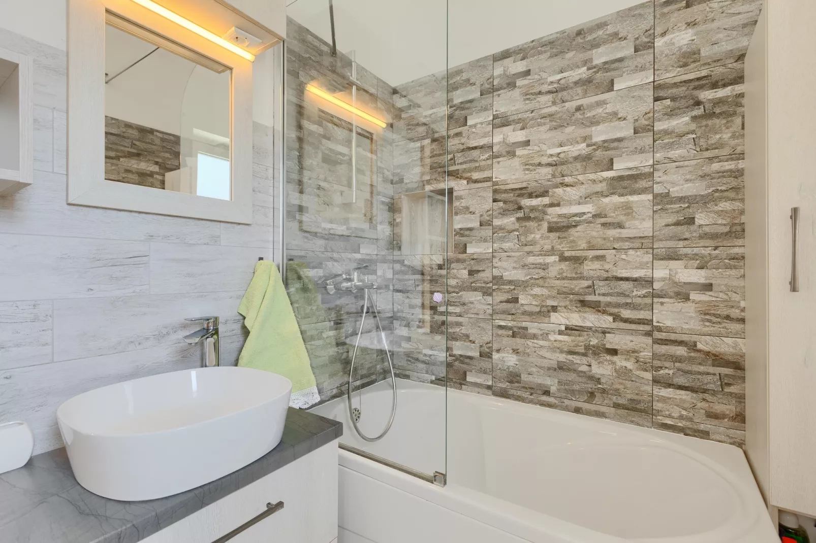 Villa Lasa-Bathroom