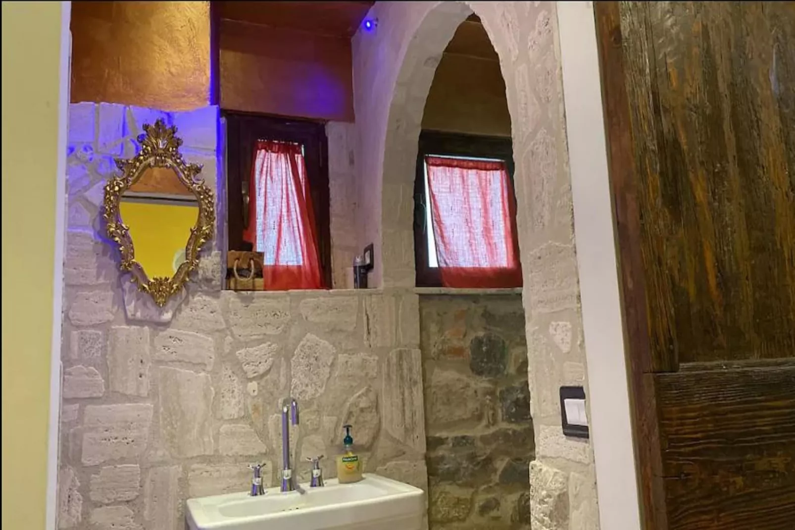 Casa Carlotta-Bathroom