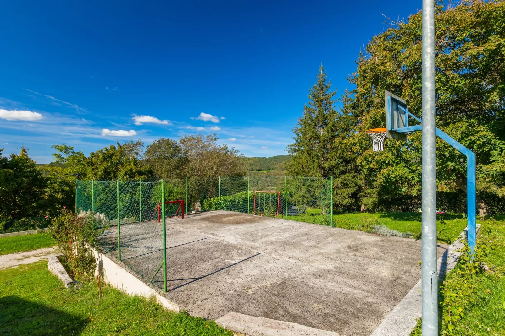 Villa Lasa-Facilities