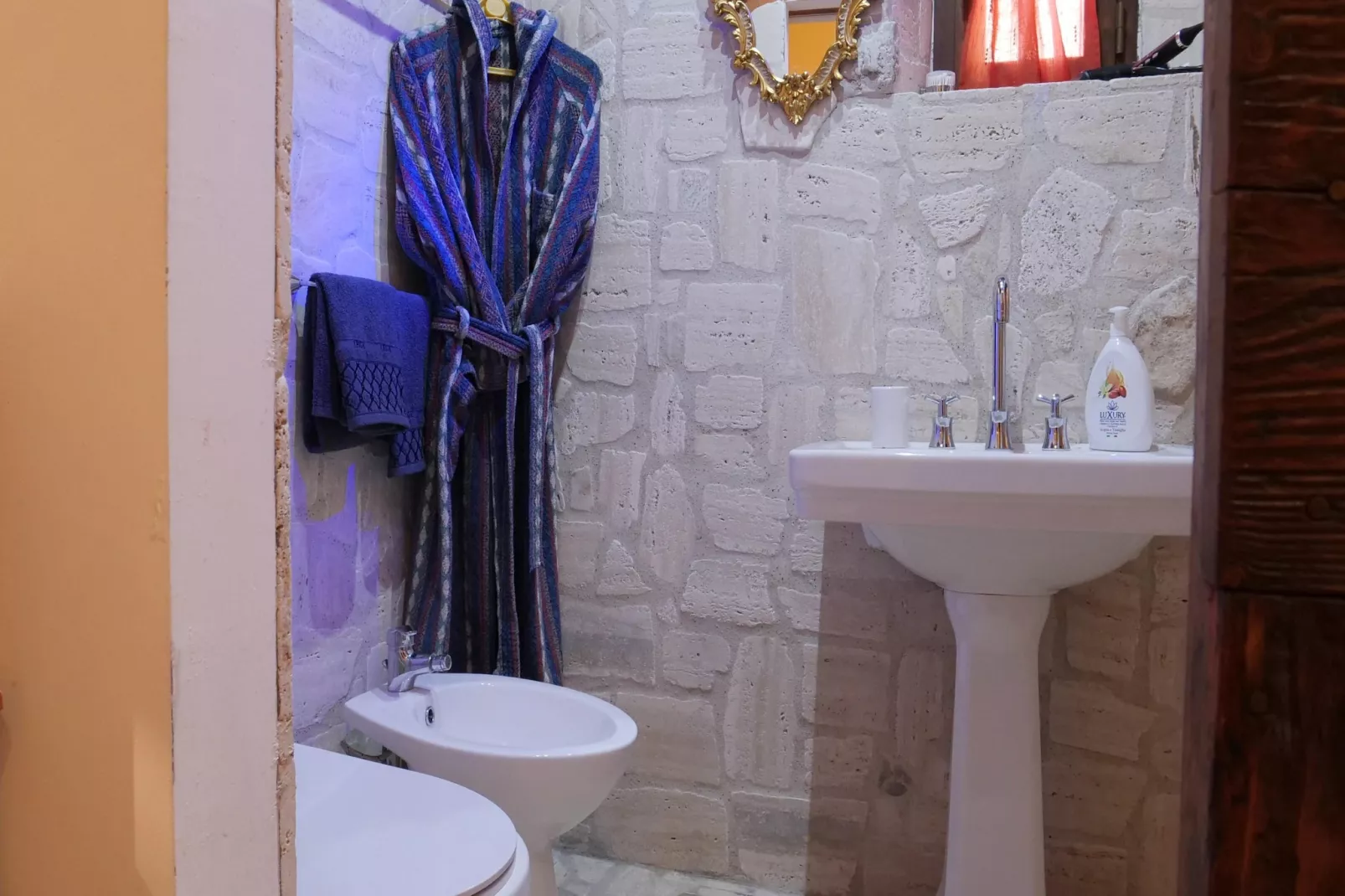 Casa Carlotta-Bathroom