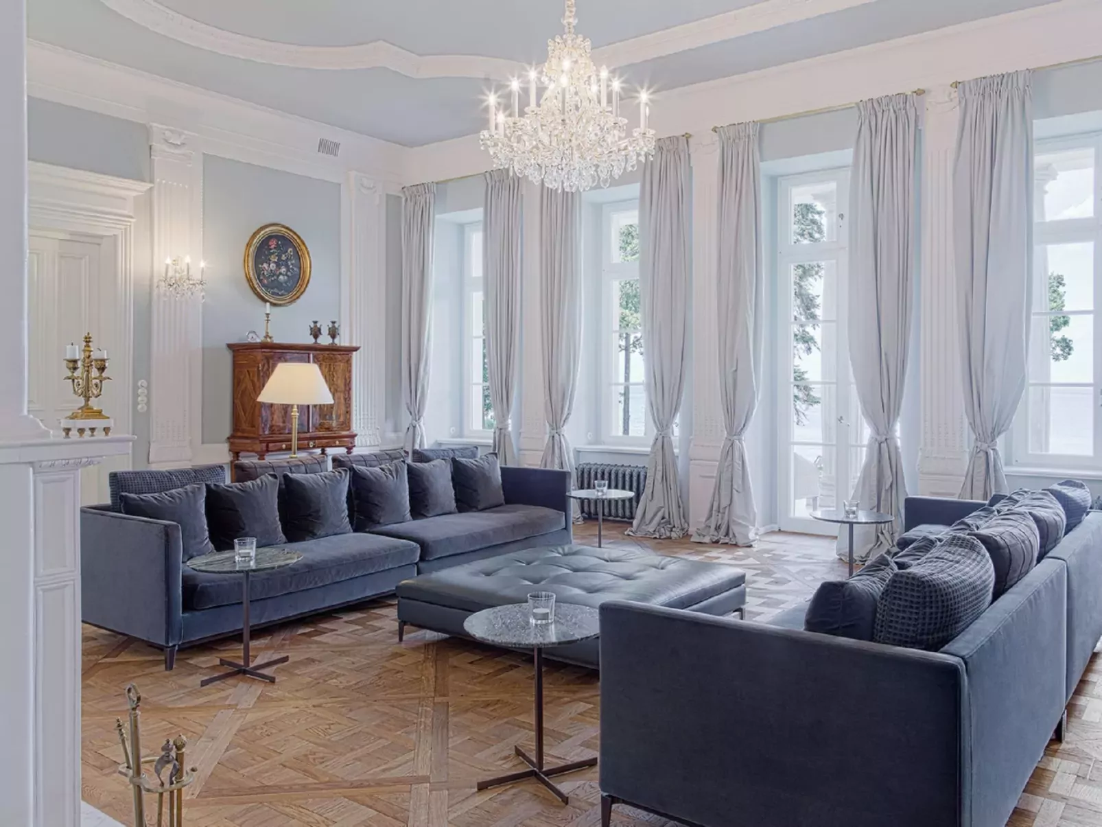 Manowce Palace-Inside