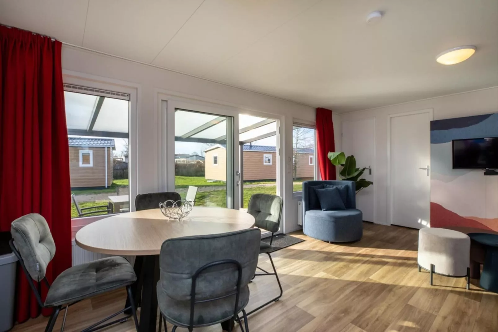 Chalet - Camping de Duinhoeve 'Bosdier'-Dining room