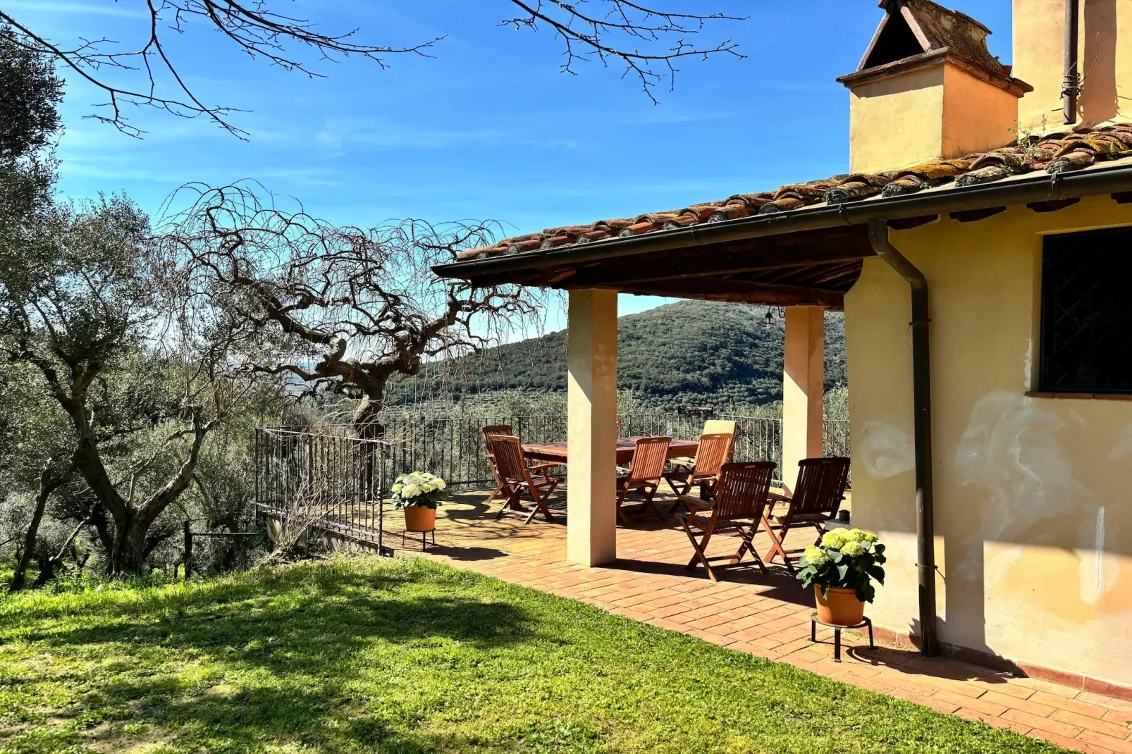 Tenuta del Serra-Außenbereich Sommer
