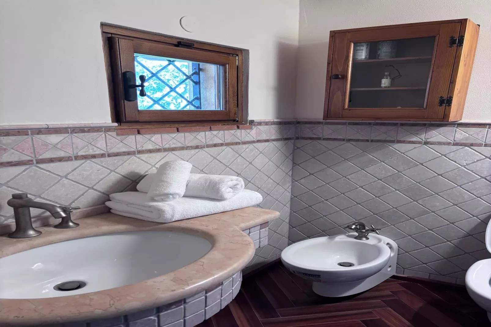 Tenuta del Serra-Badezimmer