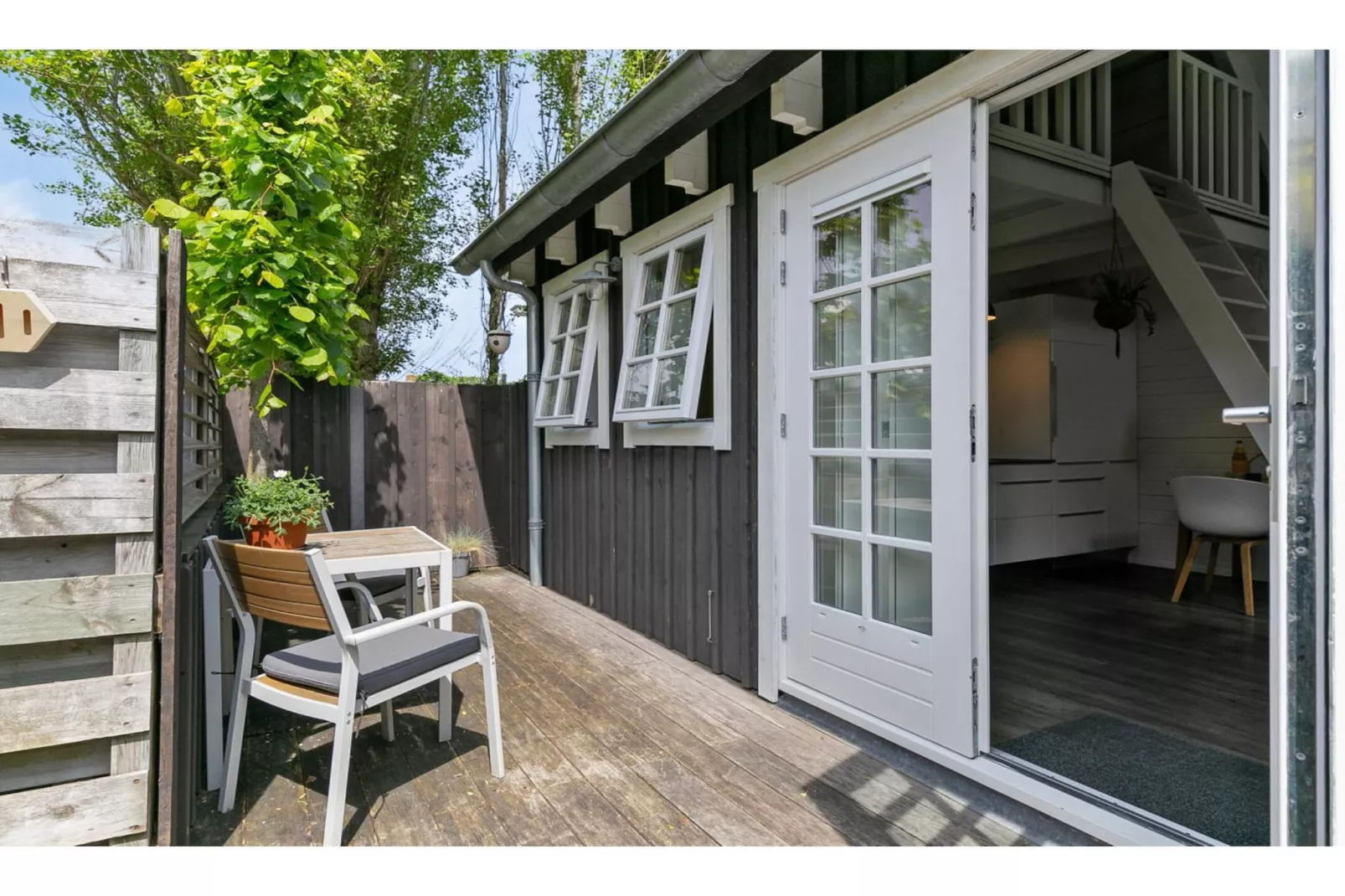 Lijsterhofstraat 13 - Knusse vakantiewoning nabij strand en centrum-Gardens summer