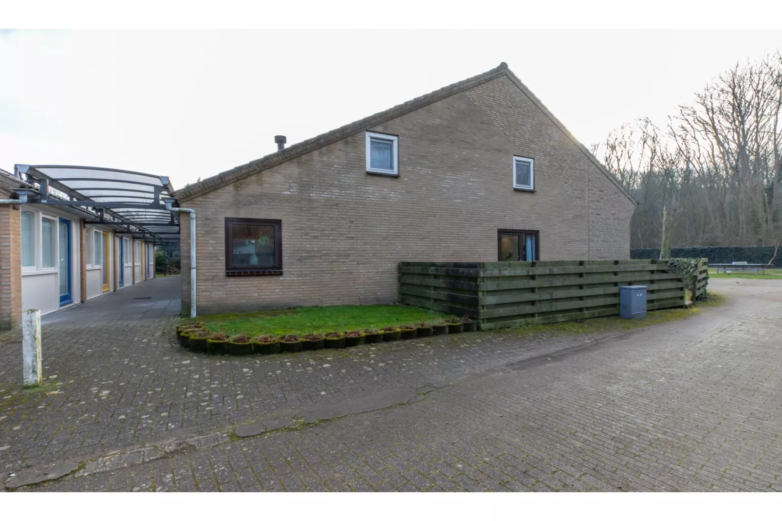 WoesteHoeve-Exterior summer