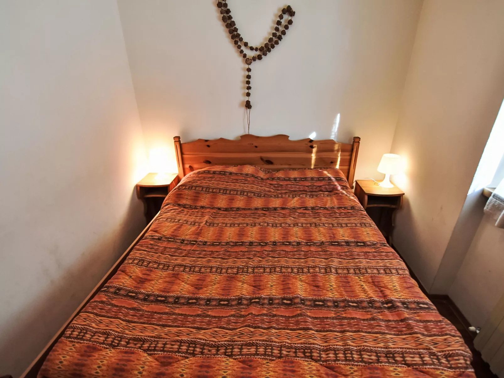 Leonardi Terrace-Inside