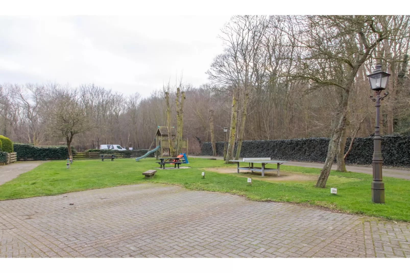 WoesteHoeve-Park facilities