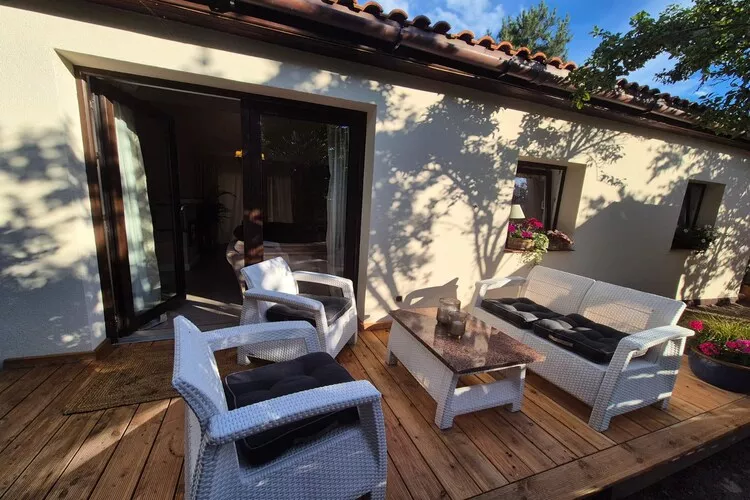 Dom wakacyjny z sauną i jacuzzi dla 2 osób Lubin-Terrace balcony