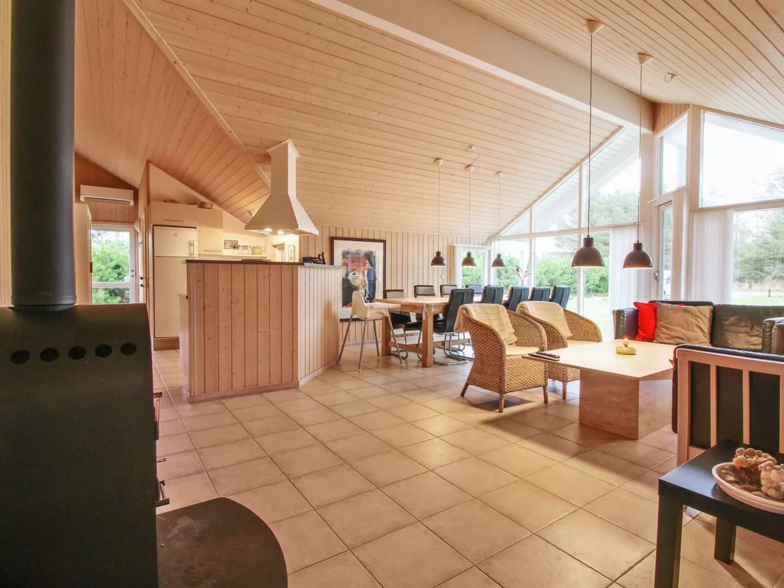 "Synnöve" - 550m from the sea-Inside