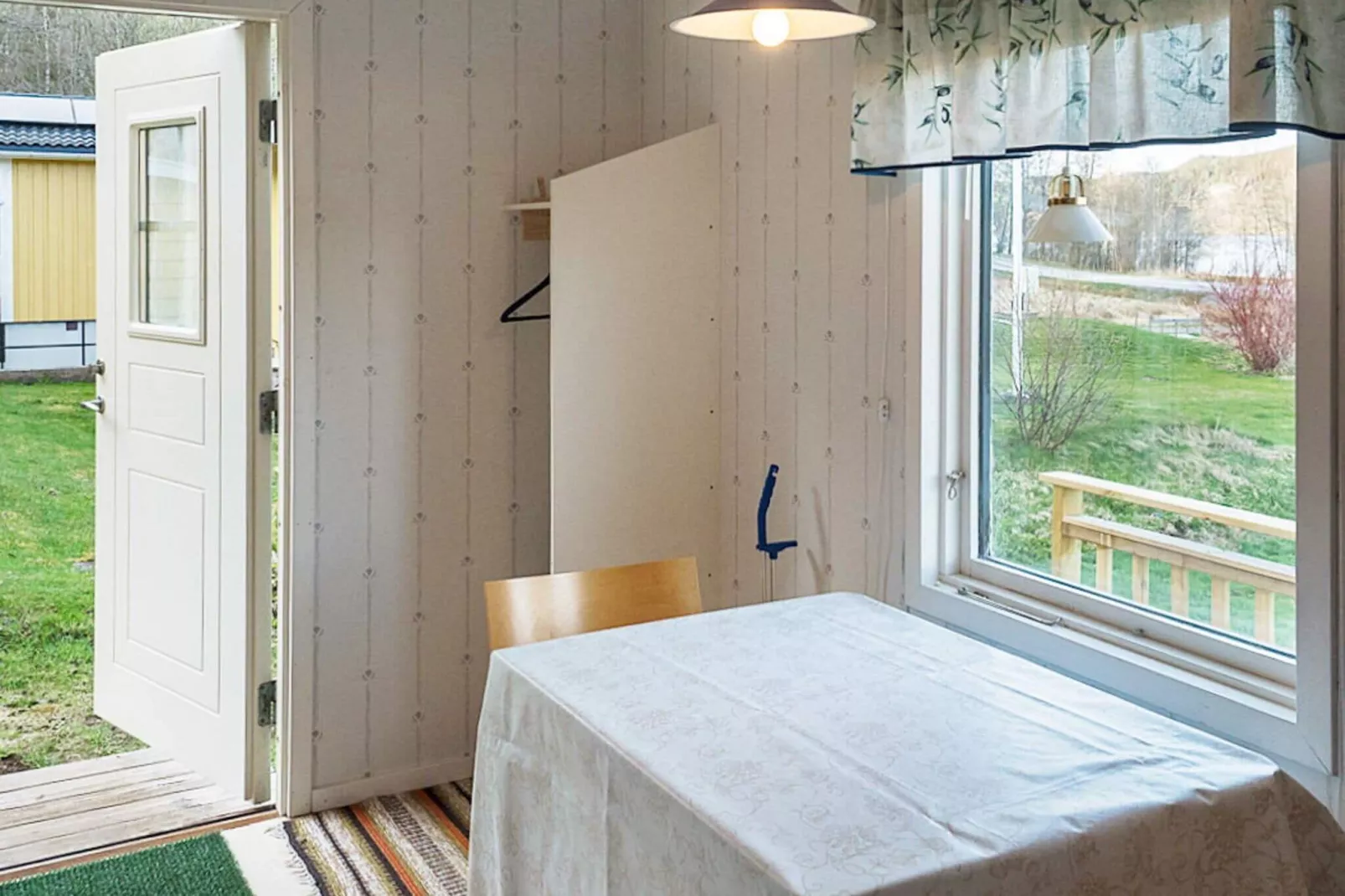 4 person holiday home in HÄLLEVADSHOLM-By Traum-Indoor