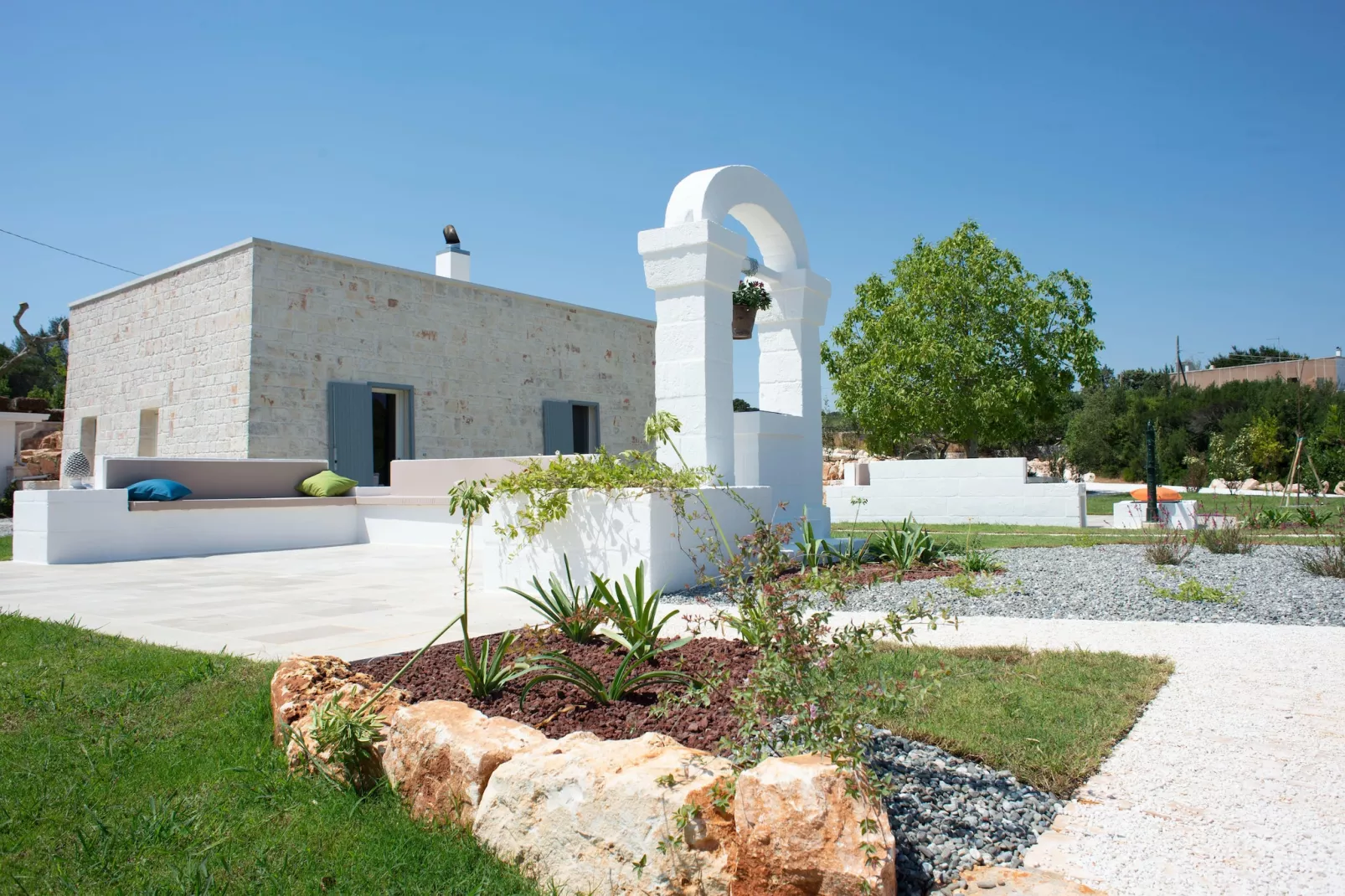 Dimora Maria Charming Home Cisternino - 11 pax-Gardens summer