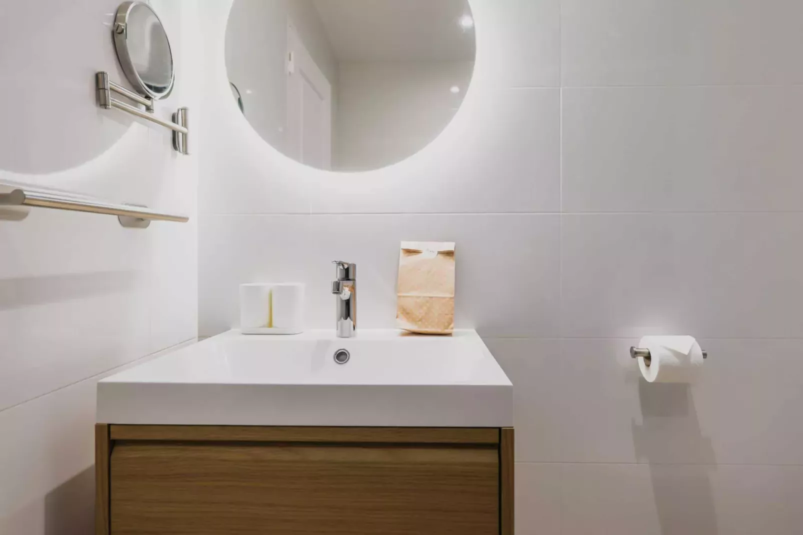 IA-31-DEGAULLE-15-Bathroom