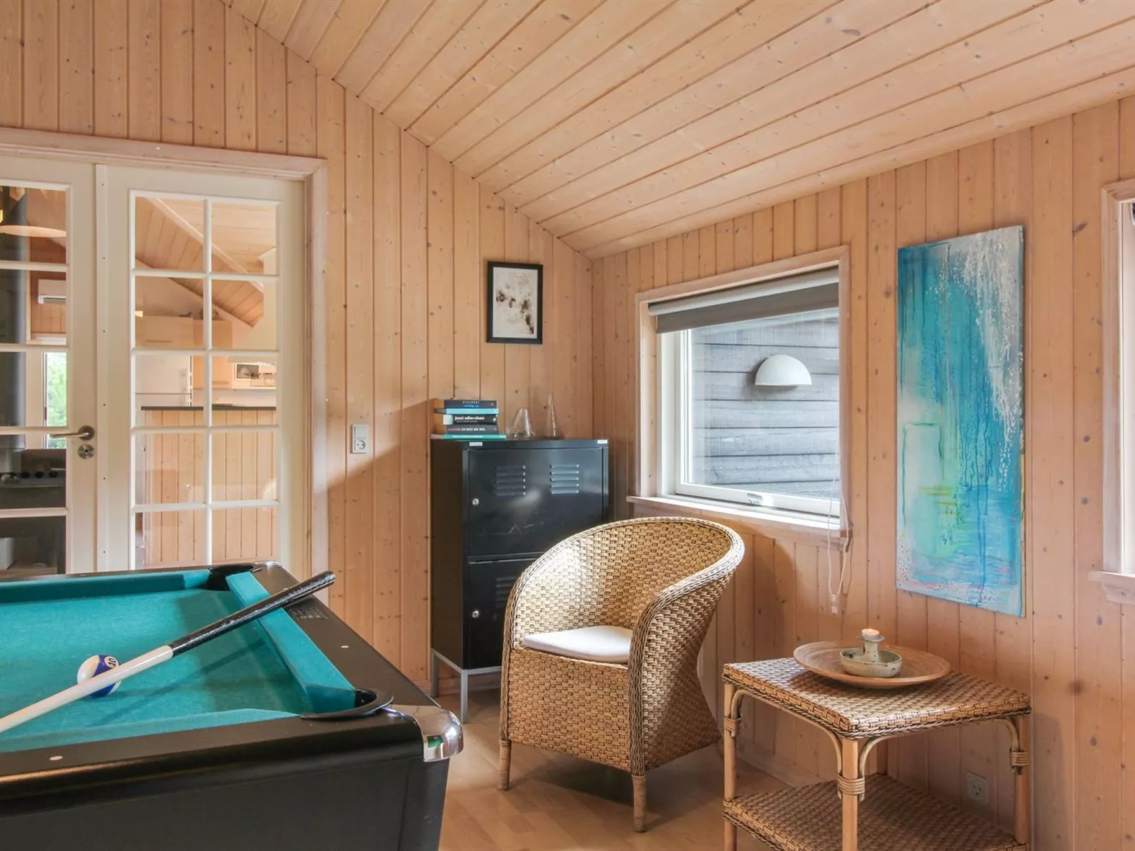 "Synnöve" - 550m from the sea-Inside