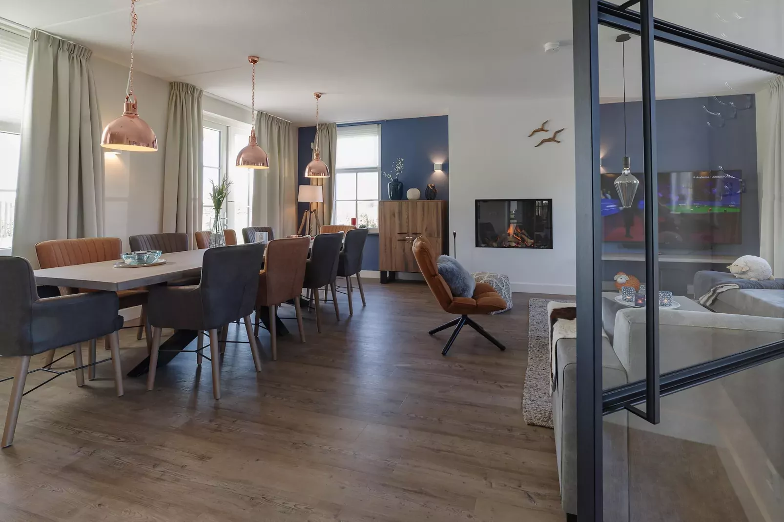 Game Villa-Esszimmer