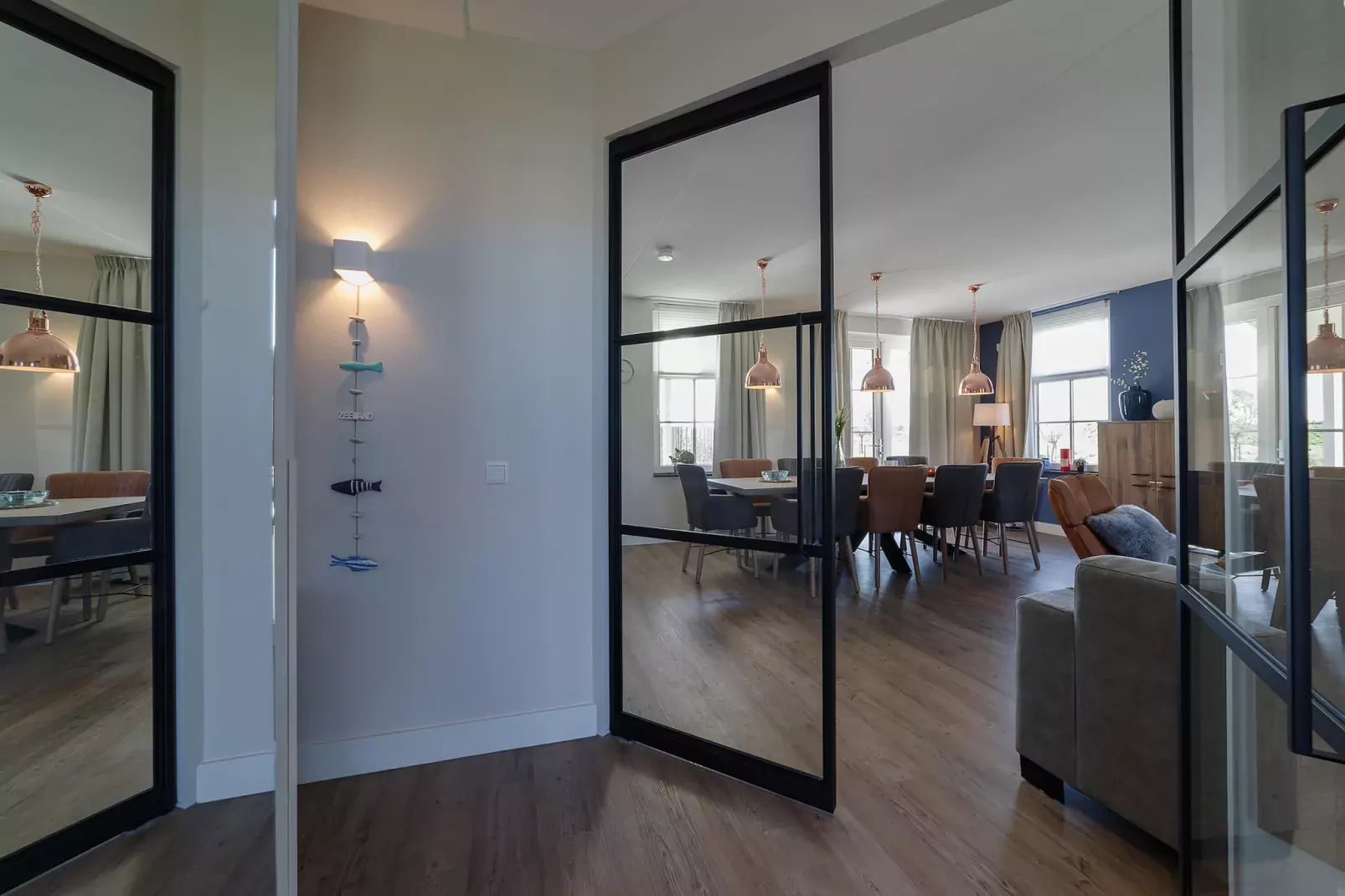 Game Villa-Esszimmer