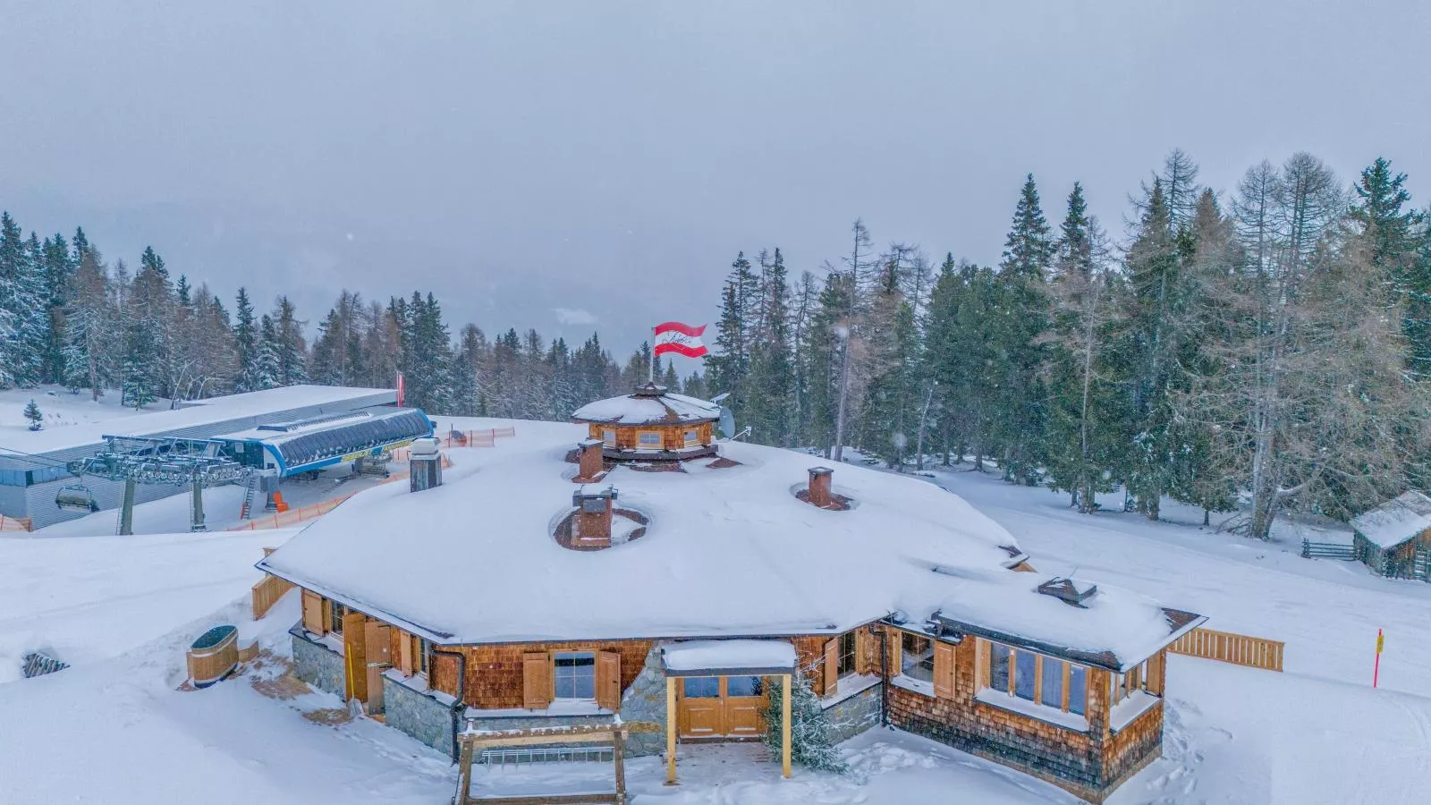Deluxe Zirberl Top 1-Exterior winter