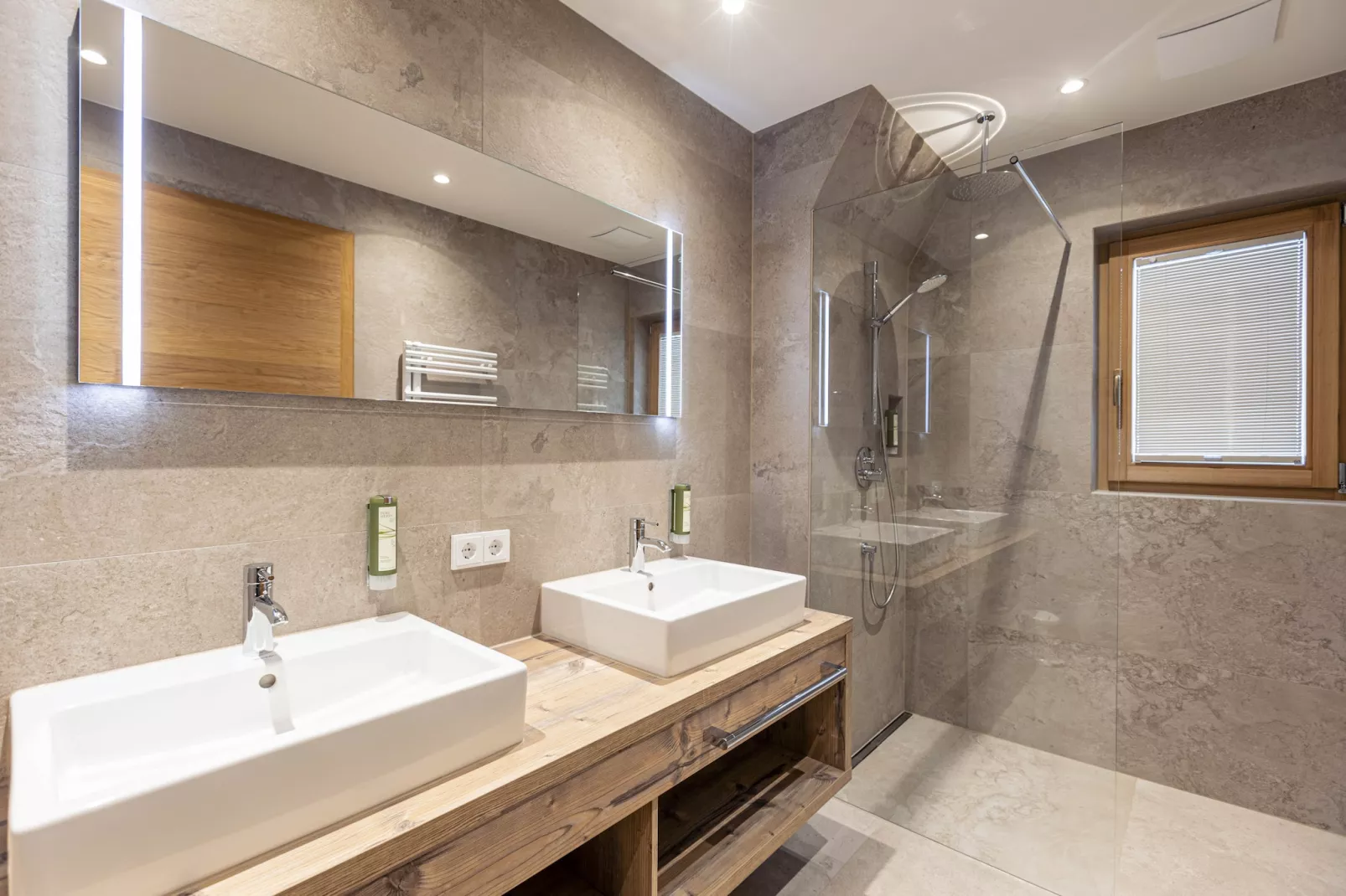 Dorfresort Kitzbühel 11-Bathroom