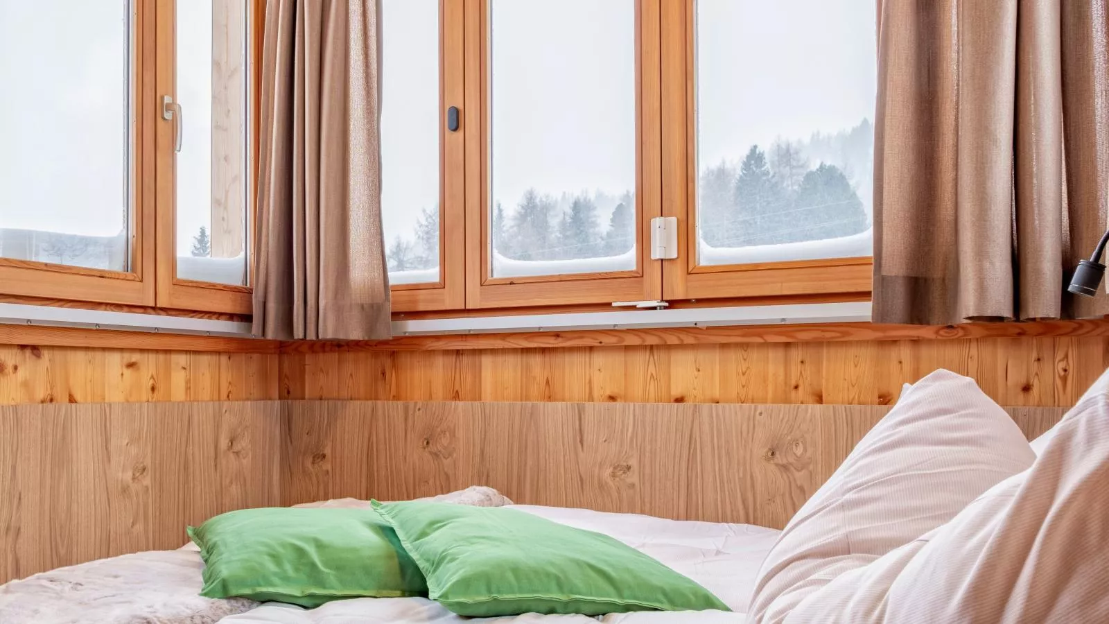 Deluxe Zirberl Top 1-Bedroom