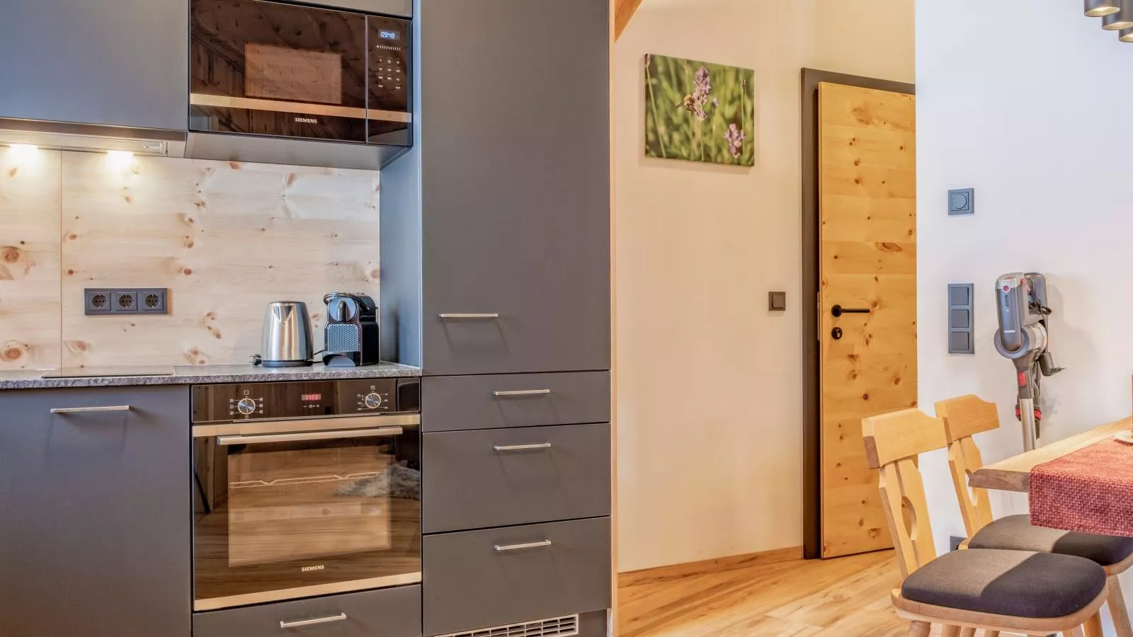 Deluxe Zirberl Top 1-Kitchen