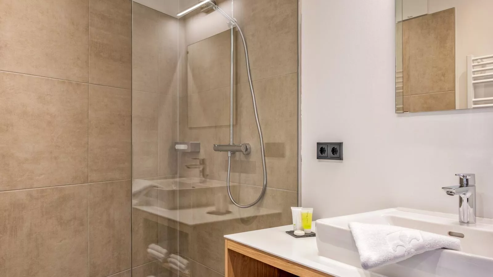 Deluxe Zirberl Top 5-Badezimmer
