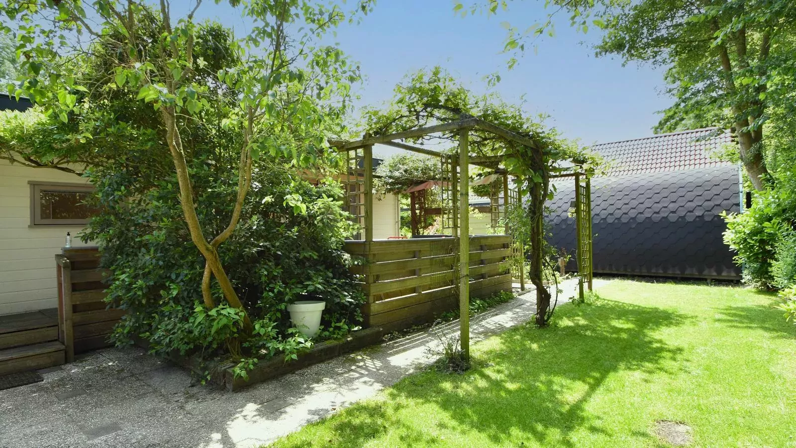 Huisje Joep-Exterior summer
