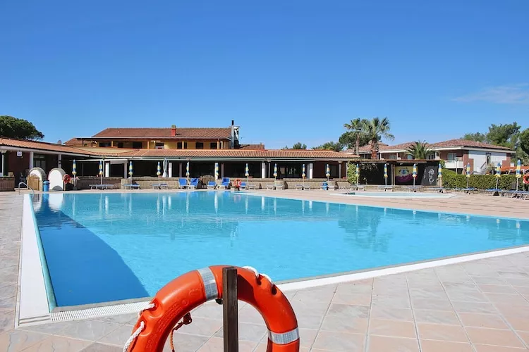 Ferienanlage La Cecinella Villaggio Turistico Cecina Mare Typ Bilo E -Villette-piano terra- CORBEZZOLO-Pool