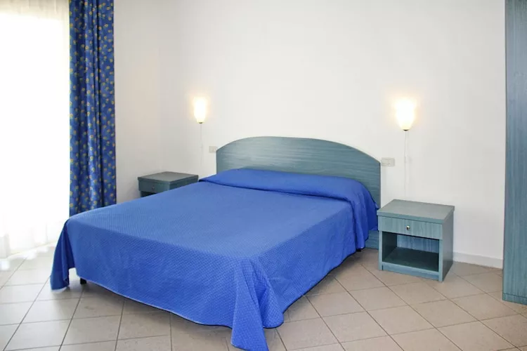 Ferienanlage La Cecinella Villaggio Turistico Cecina Mare Typ Trilo  F Villette GINEPRO-Bedroom