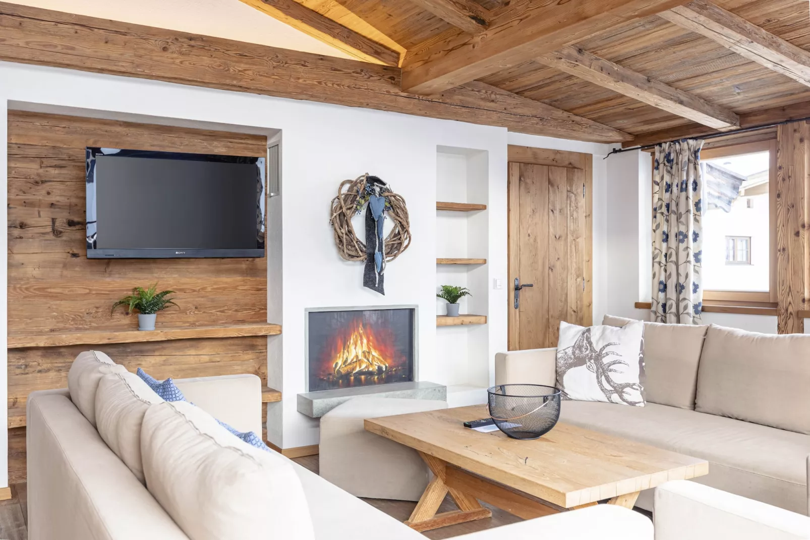 Dorfresort Kitzbühel 10-Living room