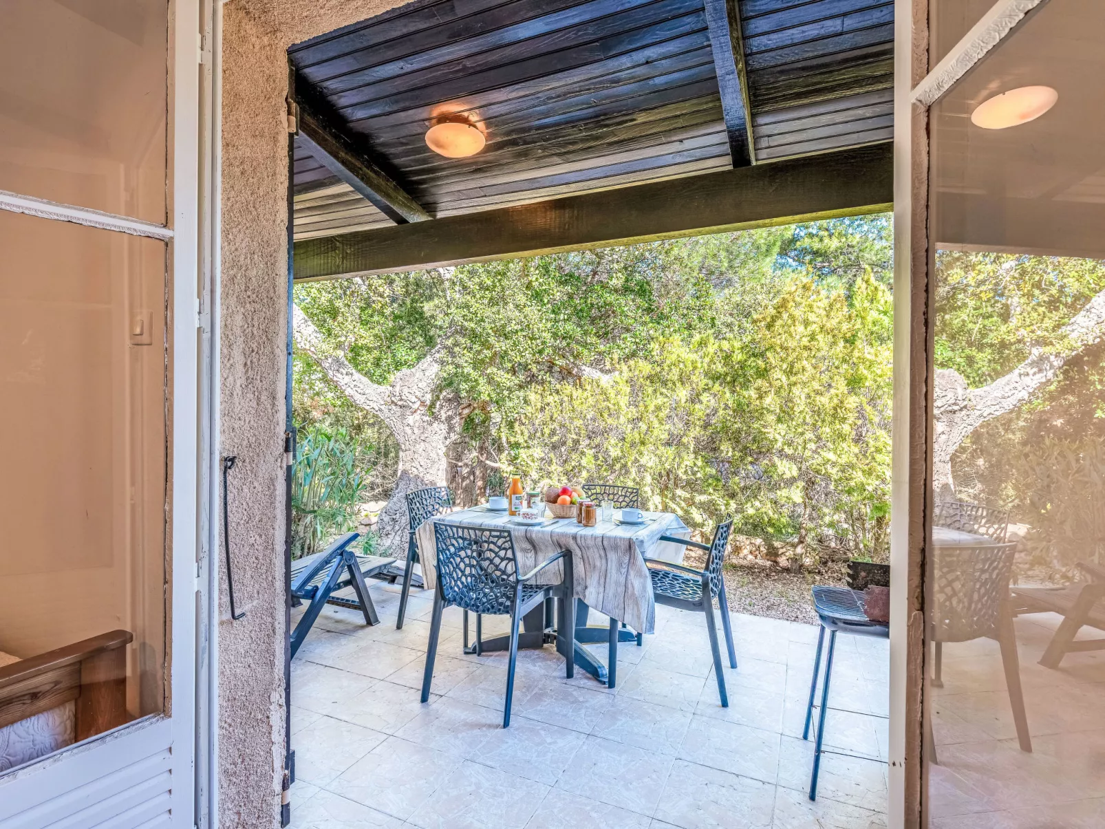 Casa Lavezzi-Outside