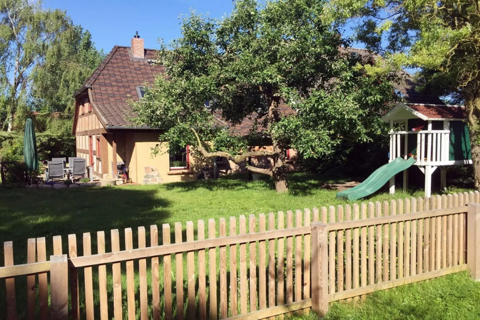 274045-Exterior summer