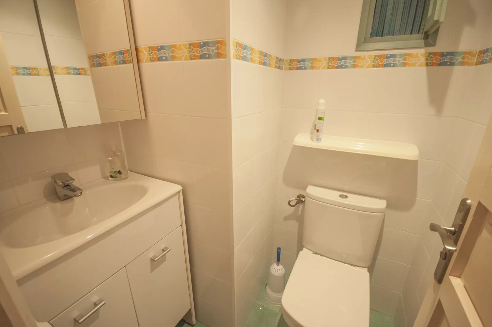 Medas 12-Bathroom