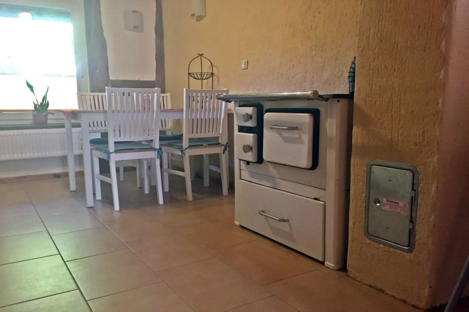 274045-Dining room