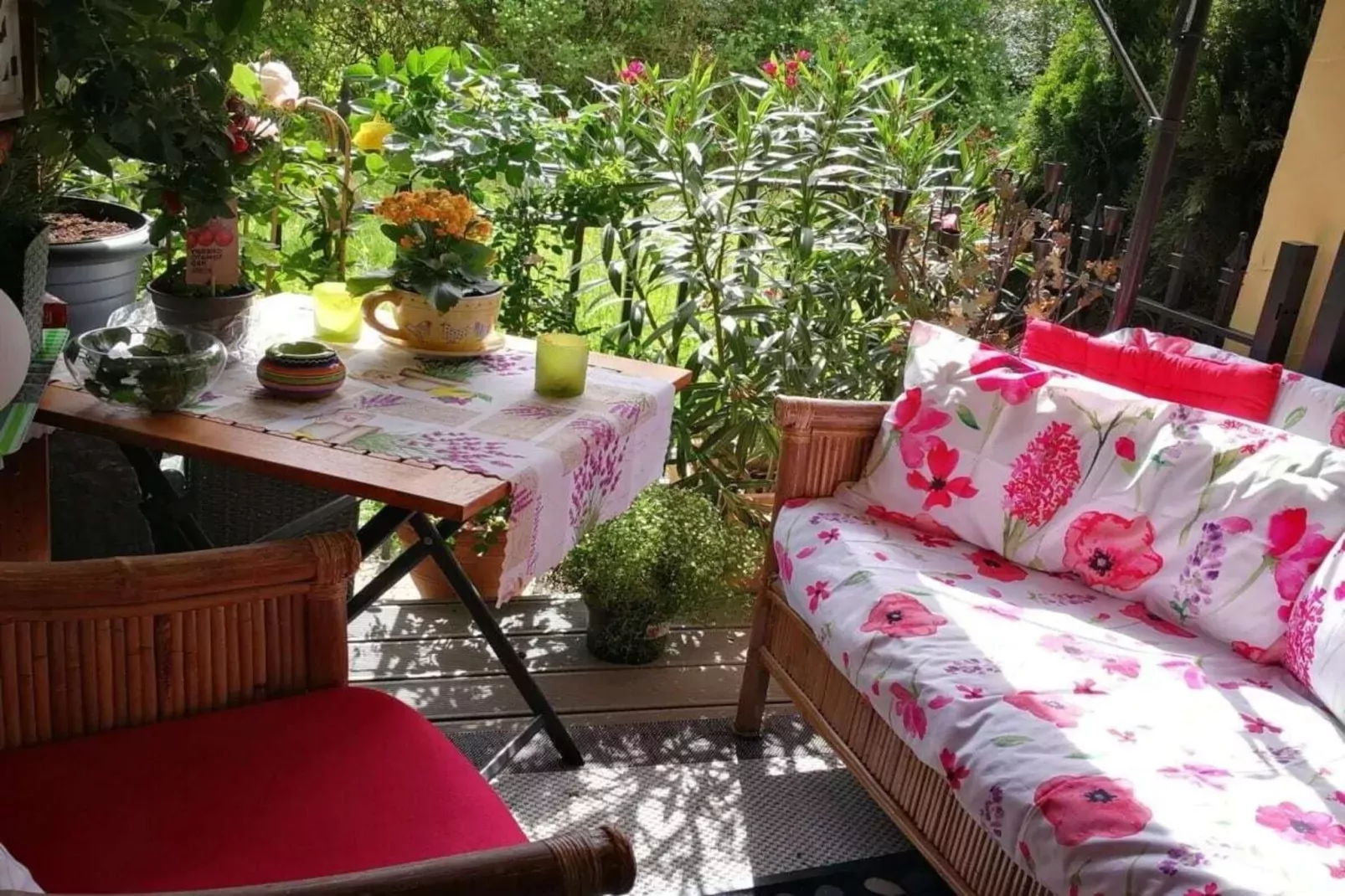 263834-Terrassenbalkon
