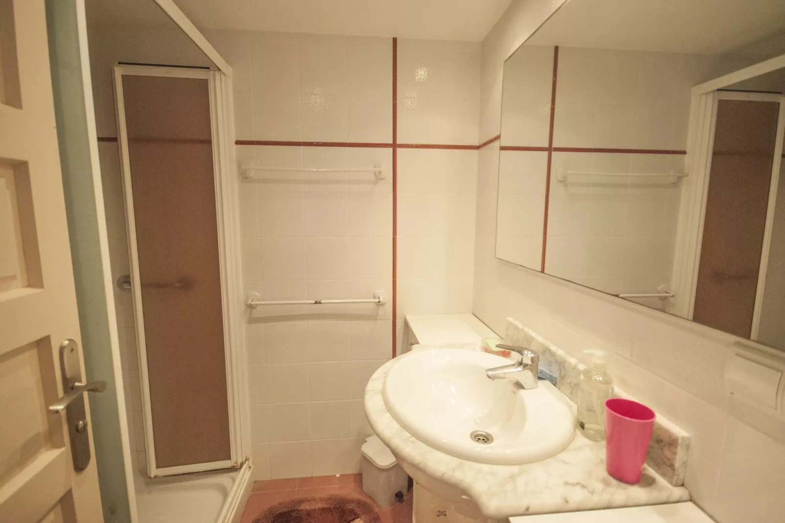 Medas 12-Bathroom